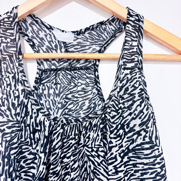 POET – Zebra Print Ruffle Tank Top | Bold Animal Print | Small * - Picture 4 of 6